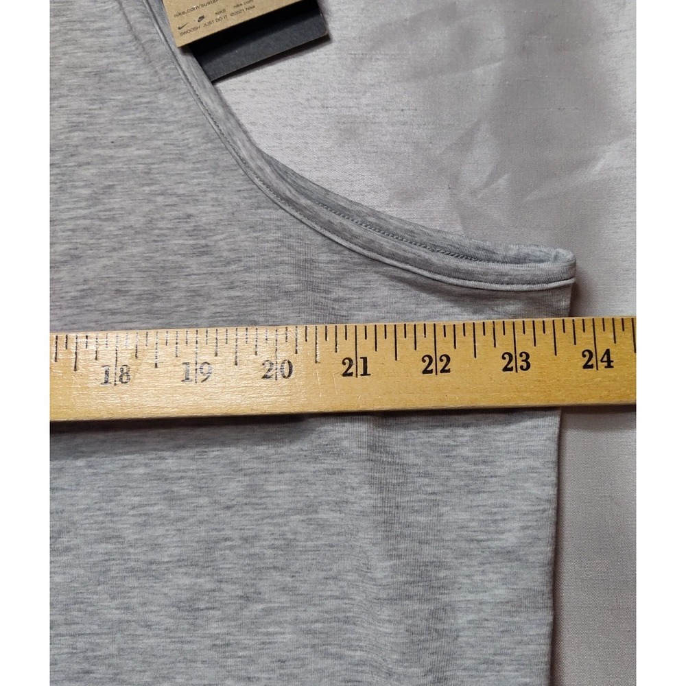 NIKE ONE Women Plus 1X Particle Gray DRI-FIT Luxe Tank Top NEW DN2346 - Picture 11 of 13